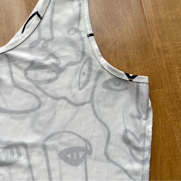 Shein Black and White Silhouette Sketch Lines One Shoulder Top, Size Large - Picture 14 of 16